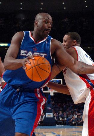 详解棒球规则中的“场内障碍物”导致的活球死球切换